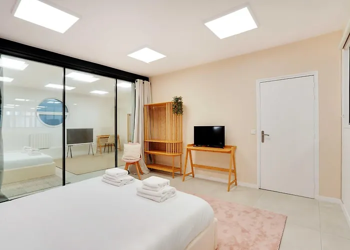 شقة Loft Moderne Et Chic 130 M2- Menilmontant باريس